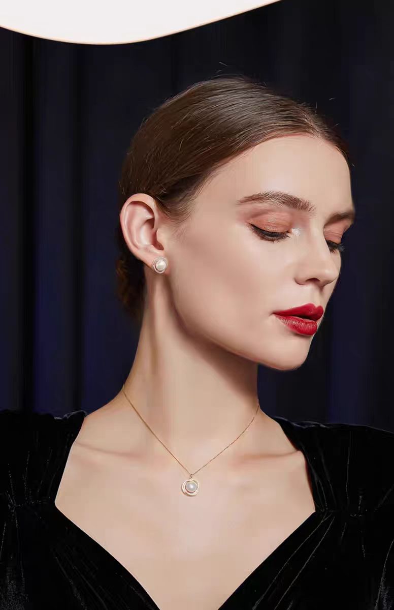 French freshwater pearl necklace light luxury niche 925 sterling silver pendant clavicle chain female birthday gift for mother