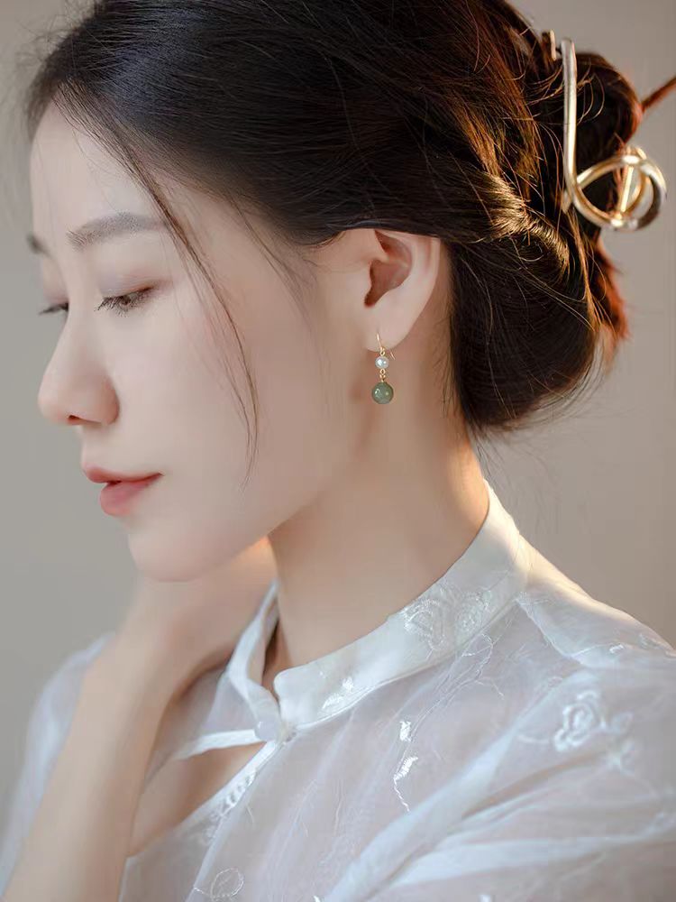 Natural Hetian jade freshwater pearls gentle temperament 14K gold-filled earrings are niche light luxury high-end