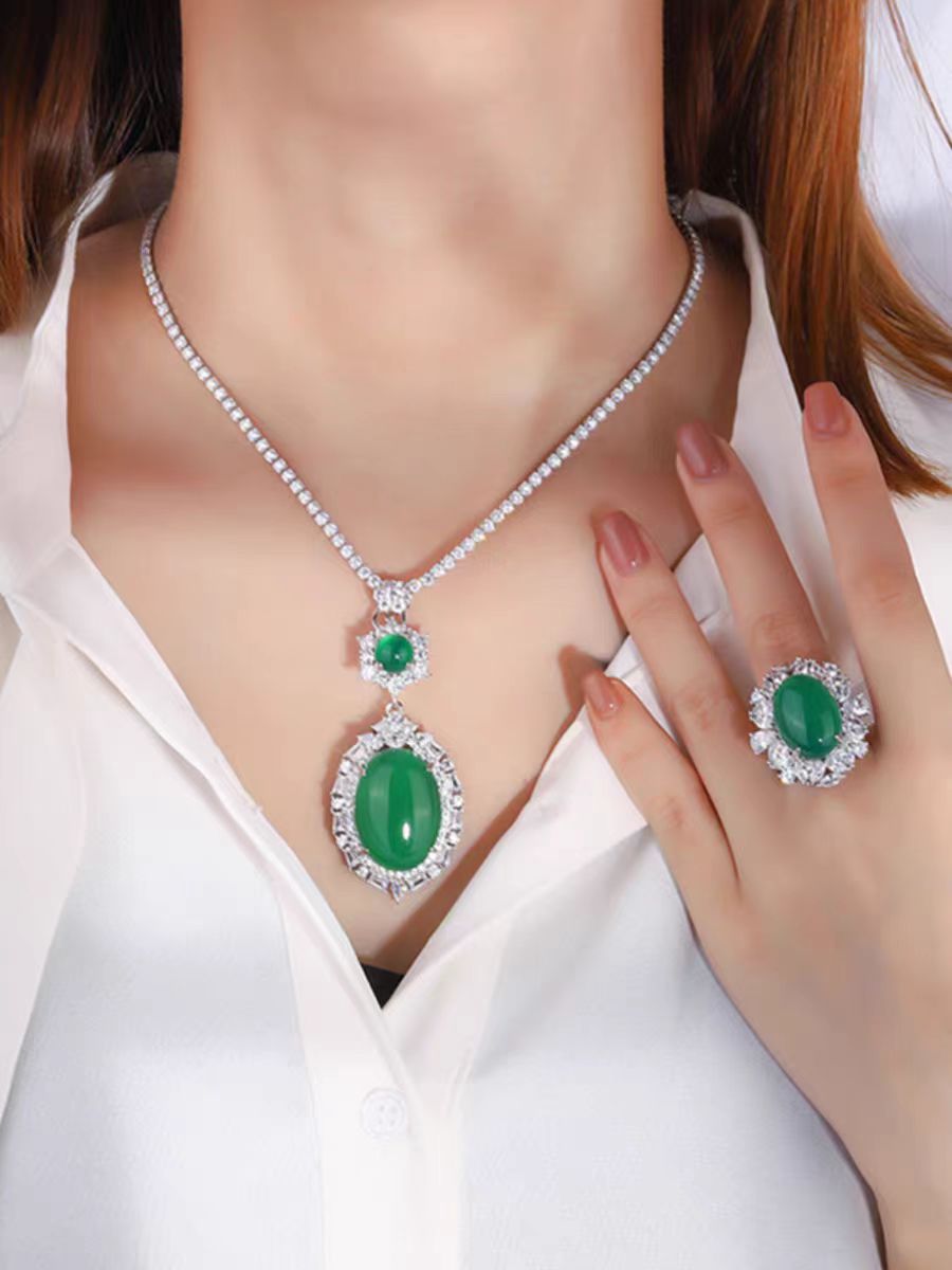 Natural Brazilian chrysoprase pendant necklace emerald yang green sterling silver inlay