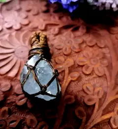 Natural ice lapis Lazulis crystal net edge original paraffin rope crystal pendant necklace